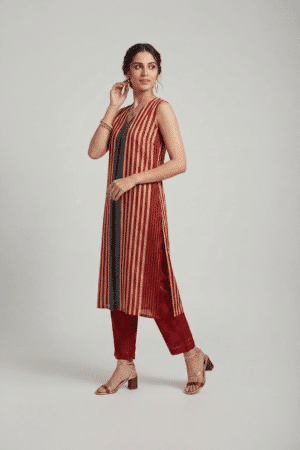 Striped kurti set for women with sleeveless kurta and straight pants